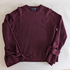 Maroon Sweater with Bow Accents By Brown Allan